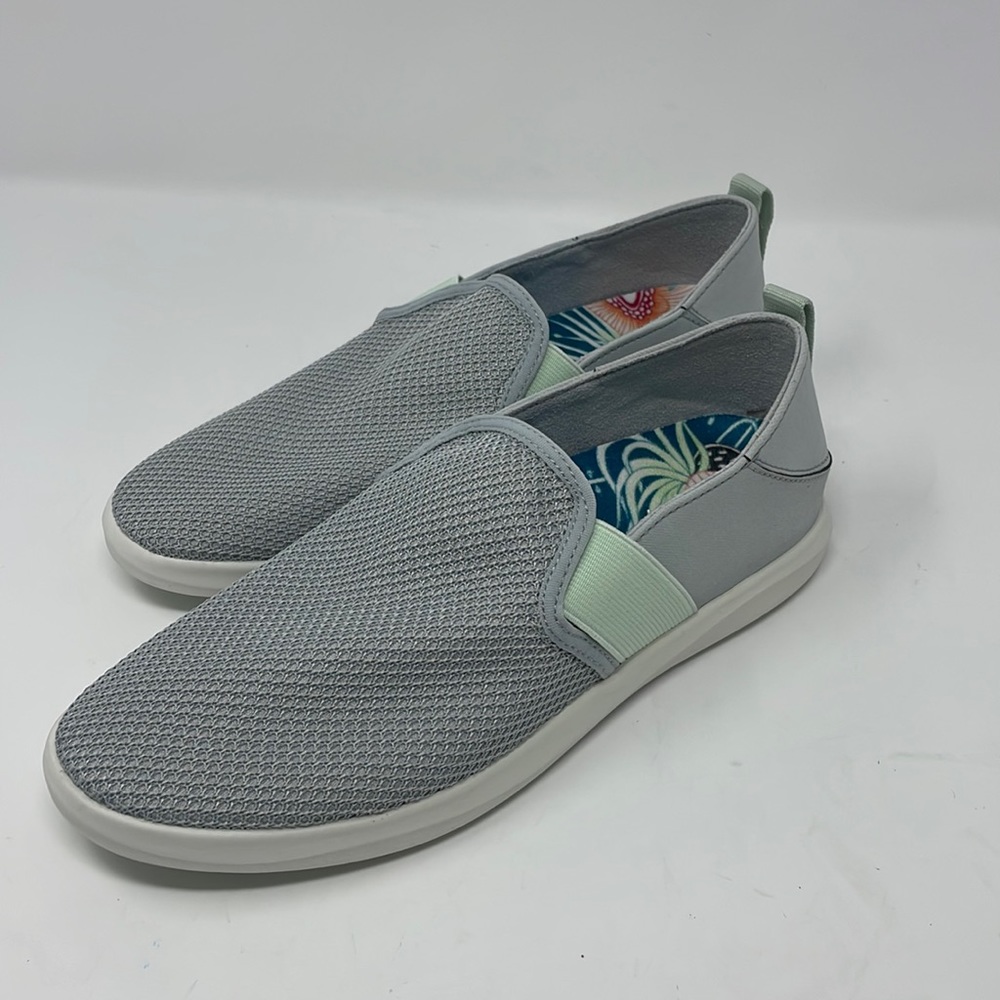 Olukai Women’s Hale IWA Size 7.5 Slip On Shoes Like New Gray